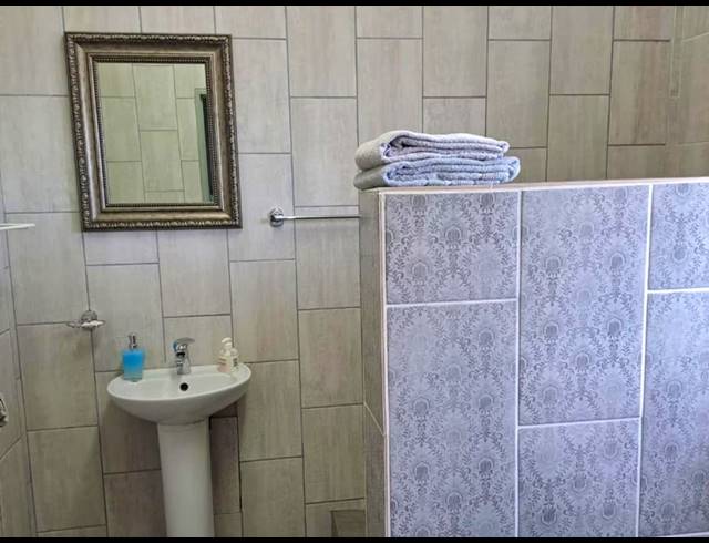3 BEDROOM GUEST HOUSE FOR SALE IN PENDALE